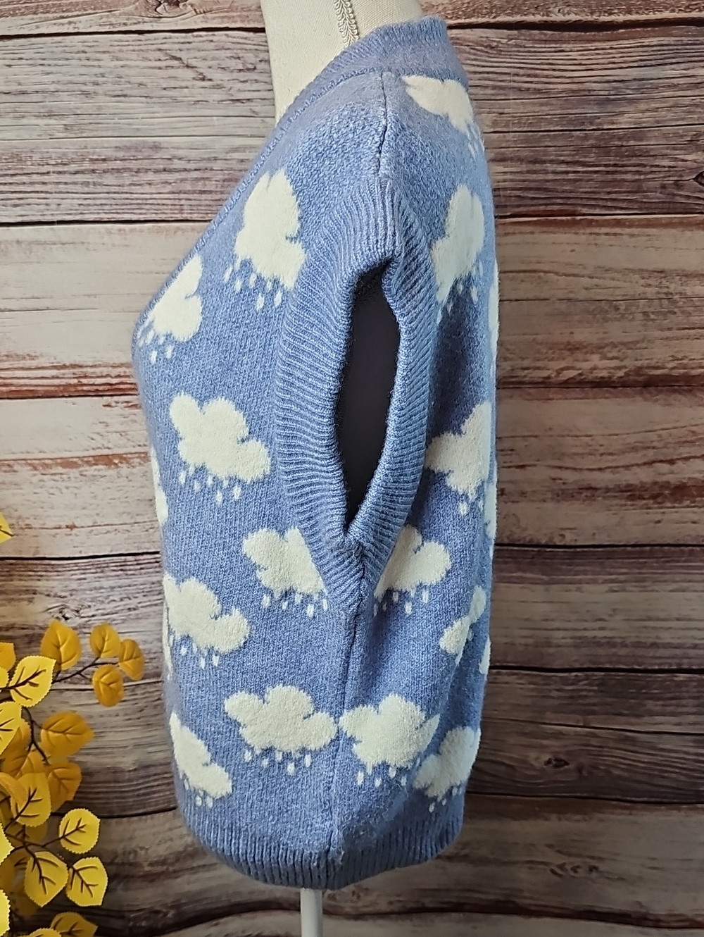 ZARA BLUE CLOUD SLEEVELESS V-NECK PULLOVER SWEATER VEST *FLAWED* - Picture 8 of 13